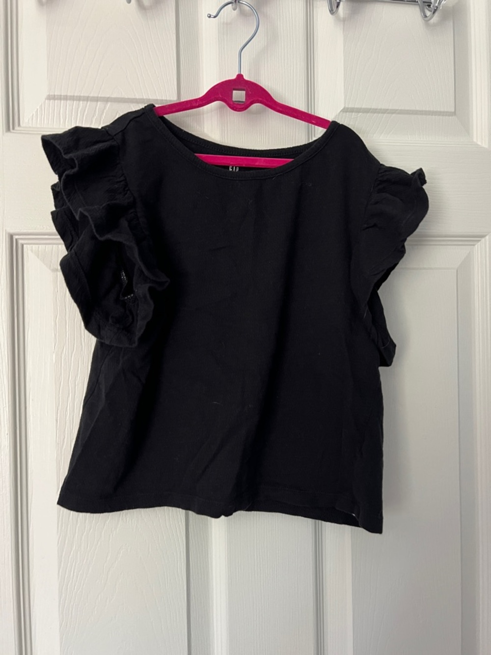 GAP Black Short Sleeve Ruffle Tee